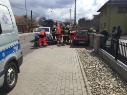 Dwie osoby ranne po wypadku na ul. Wiejskiej