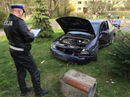 Kierowca audi wjechał w fontannę na Placu Kazimierza