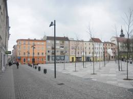 Kierowcy wjeżdżając na Mały Rynek będą mogli skręcić w lewo w ulicę Staromiejską lub pojechać dotychczasową drogą - ulicą Zwierzyniecką w stronę skweru Havla.