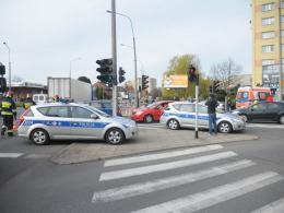 Volkswagen golf zderzył się z ciężarówką na Zaodrzu