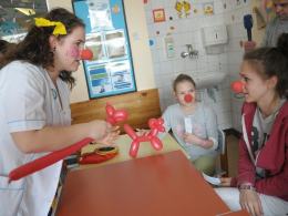 Na opolskie oddziały pediatryczne trafiły klocki dla małych pacjentów