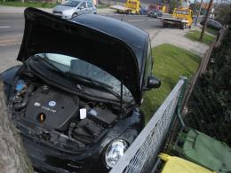 23-latek zasnął za kierownicą i spowodował wypadek