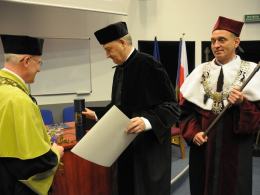 Profesor Ryszard Knosala doktorem honoris causa PO