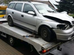 Zasnęła za kierownicą i spowodowała wypadek