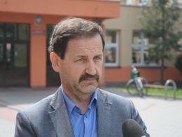 - Nauczycielka poprosiła ucznia o podanie zeszytu do korespondencji z rodzicami - mówi Andrzej Tokarski, dyrektor szkoły.