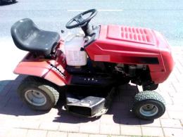 Jechał kosiarką mając ponad 2 promile alkoholu