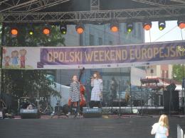 Trwa rodzinny piknik na Placu Wolności