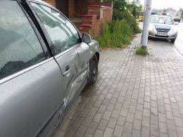 Kobieta ranna po wypadku na ulicy Oleskiej