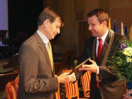 Opole uczciło 25 lat samorządności uroczystą sesją rady miasta