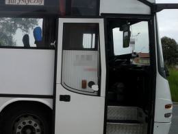 Dzieci miały jechać autobusem z zepsutymi hamulcami