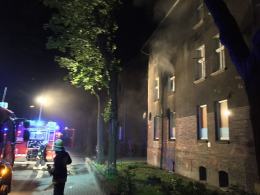 Dwie osoby ranne po pożarze mieszkania na ul. Kolejowej