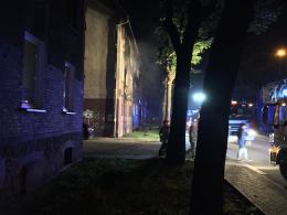 Dwie osoby ranne po pożarze mieszkania na ul. Kolejowej
