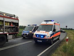 Ford fiesta dachował w Popielowie