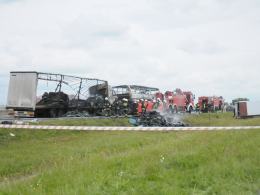 Karambol i pożar na A4. Dwie osoby nie żyją.