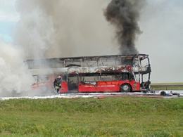 Karambol i pożar na A4. Dwie osoby nie żyją.