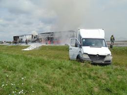 Karambol i pożar na A4. Dwie osoby nie żyją.