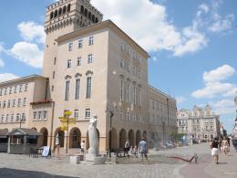 Kurtyny wodne pomogą przetrwać upalne dni