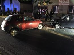Czołowe zderzenie w Czarnowąsach, dwie osoby ranne