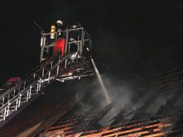 Dwie osoby ranne w pożarze budynku wielorodzinnego w Krapkowicach