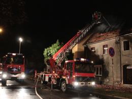 Dwie osoby ranne w pożarze budynku wielorodzinnego w Krapkowicach