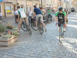 Przejadą rowerami 3000 km, by spełnić marzenia chorych dzieci