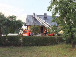 Podmuch wiatru uszkodził dach domu w Opolu-Bierkowicach