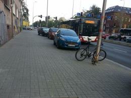 Zderzenie rowerzysty z autobusem MZK w centrum Opola