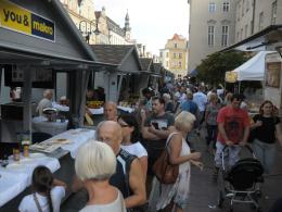 Opolski rynek pełen smakowitych potraw