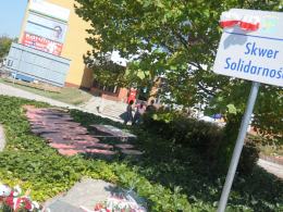 Skwer Solidarności od dziś już z oficjalną nazwą