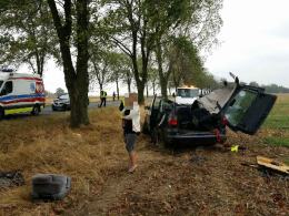 Poważny wypadek niedaleko Głogówka. W akcji śmigłowiec.