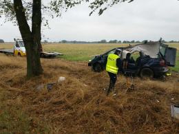 Poważny wypadek niedaleko Głogówka. W akcji śmigłowiec.