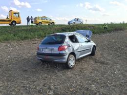 Peugeot dachował w Sidzinie