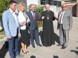 Opolskie pogotowie ma nową karetkę. "To najnowocześniejszy sprzęt w Europie".