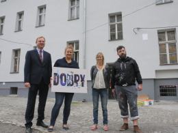Przy ul. Sienkiewicza powstaje ogromny mural