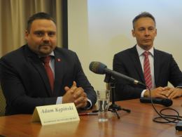 Kandydaci na senatorów debatowali o uchodźcach