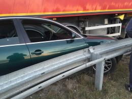 Samochód zderzył się z ciężarówką na obwodnicy Opola