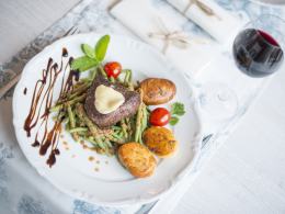 Restauracja Kredens czeka na smakoszy