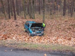 Kierowca opla zasnął za kierownicą i dachował