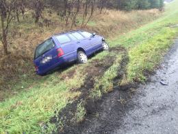 Nieprawidłowe wyprzedzanie przyczyną wypadku w Przysieczy