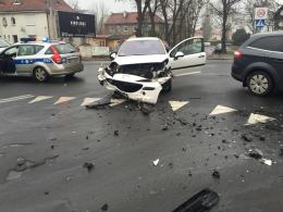 Wypadek na Zaodrzu, dwie osoby zostały ranne