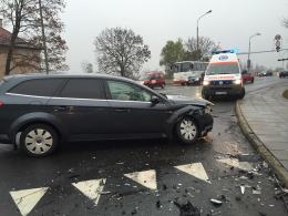 Wypadek na Zaodrzu, dwie osoby zostały ranne