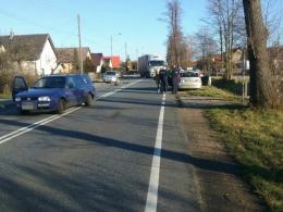 Ciężarówka i dwa auta osobowe zderzyły się w Grodźcu