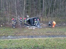 Dachowanie na A4. Jedna osoba w szpitalu.