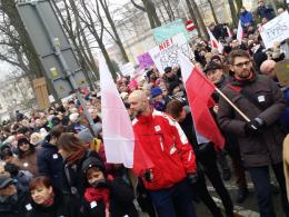 "Opolszczyzna, nie Kaczyzna!". Protest Opolan przeciwko nowej ustawie medialnej.