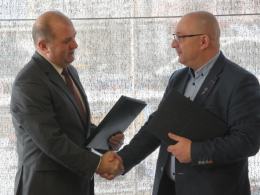 Baza Lotniczego Pogotowia Ratunkowego pod Opolem coraz bliżej