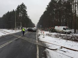 Zderzenie na przejeździe kolejowym w Jełowej