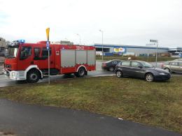 Renault i alfa romeo zderzyły się na Alei Solidarności