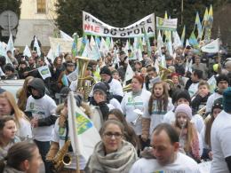 Mieszkańcy Dobrzenia Wielkiego protestowali przeciw przyłączeniu do Opola