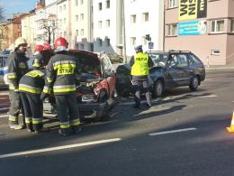 Dwa auta zderzyły na skrzyżowaniu ul. 1 Maja i Plebiscytowej