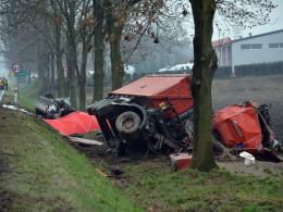 Tragiczny wypadek pod Nysą. Zderzyły się 4 pojazdy.